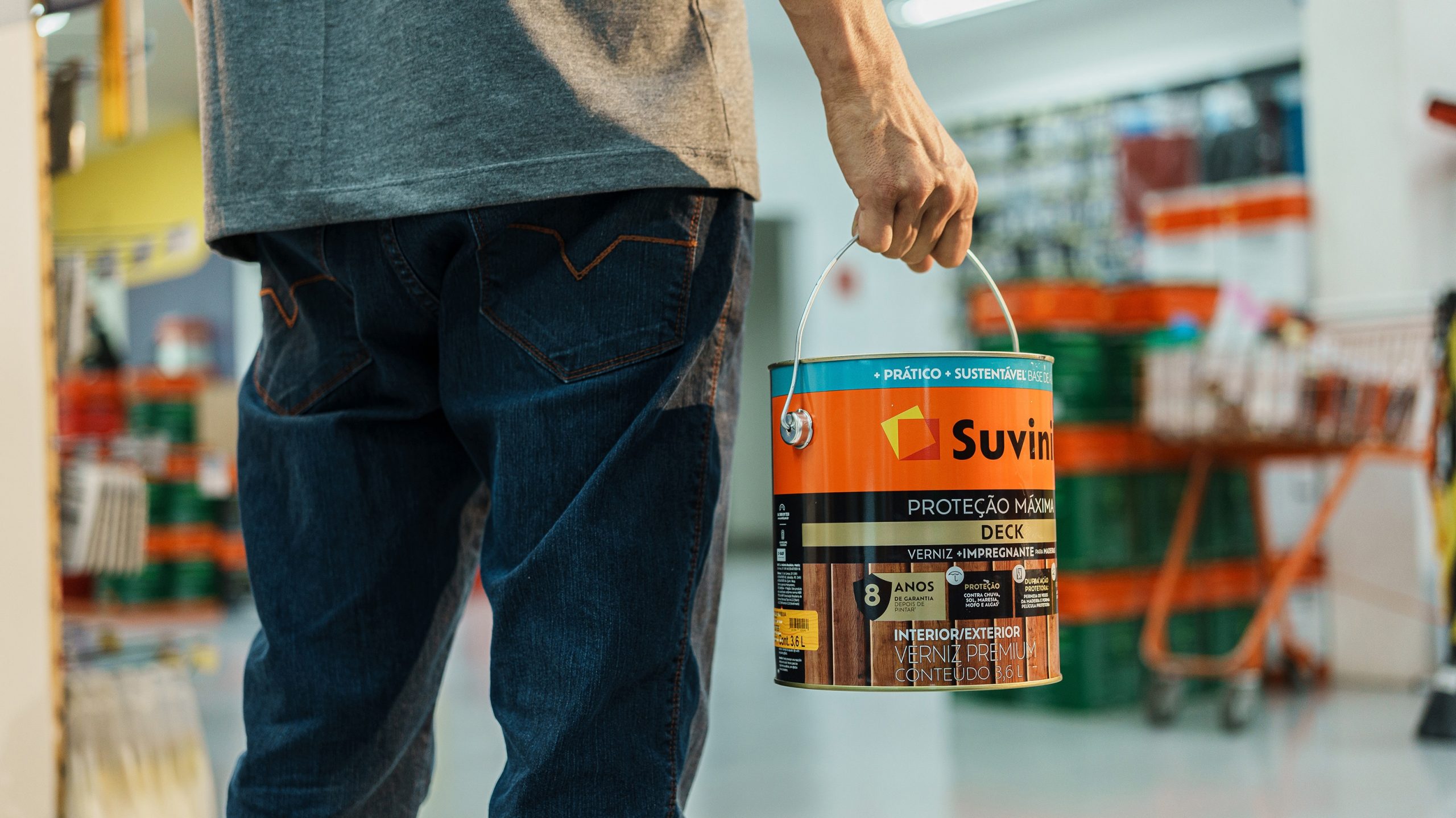 A Influência da Sherwin Williams na Indústria de Tintas com BASF e Suvinil