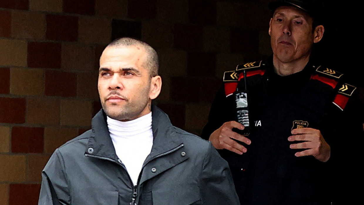 Daniel Alves: A Trajetória e o Legado no Futebol Brasileiro
