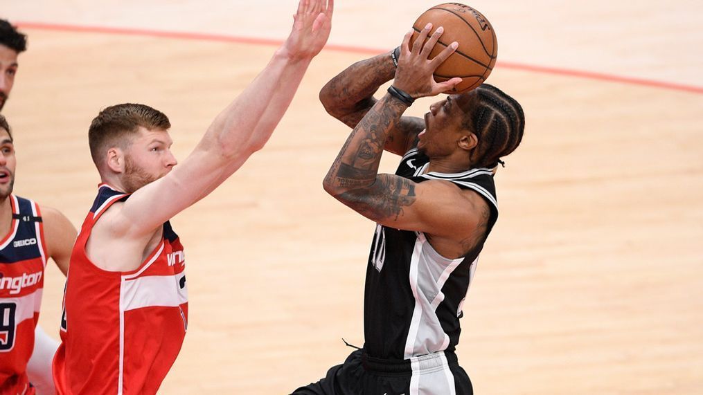 Demar DeRozan: O Novíssimo Gladiador das Quadras