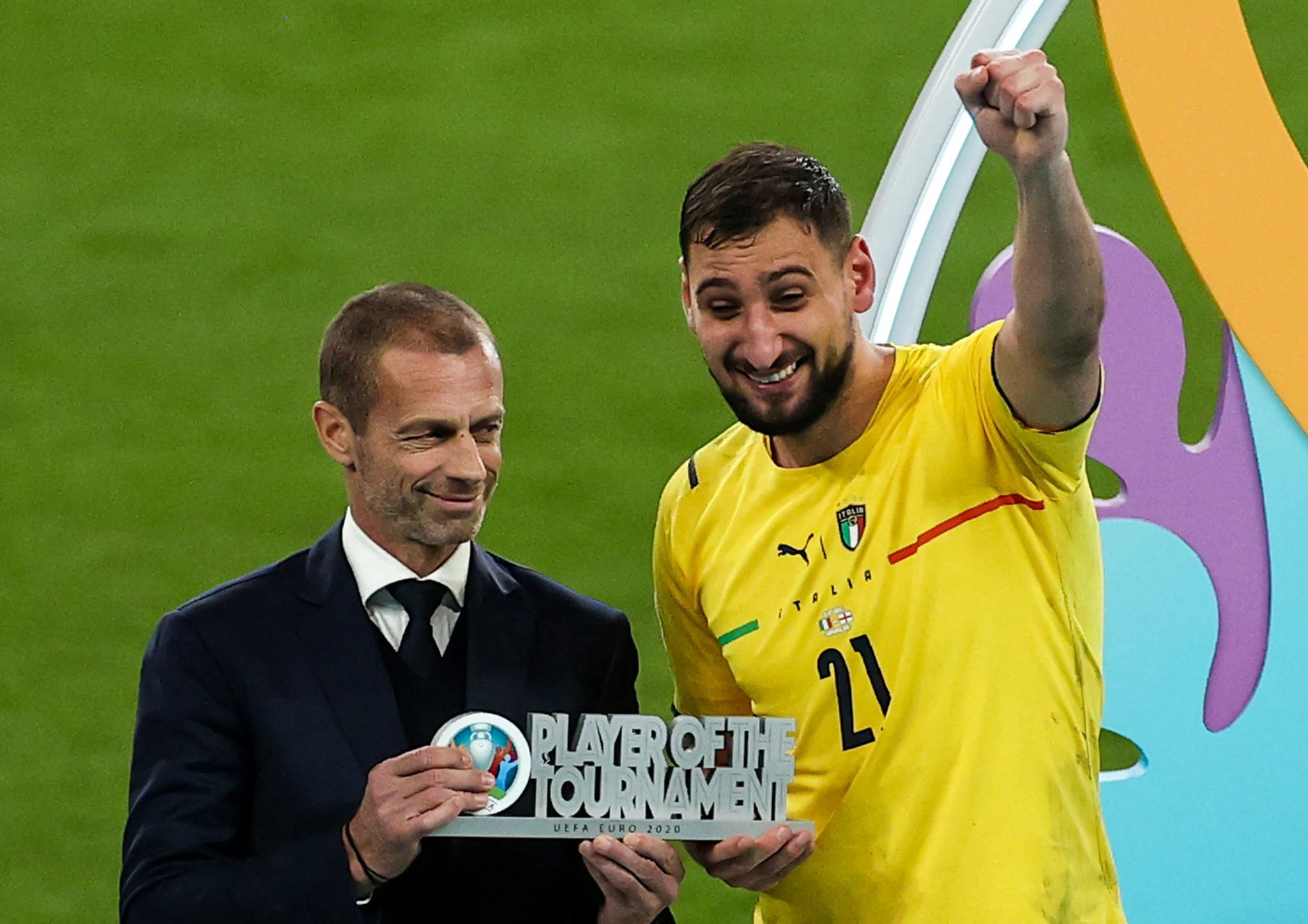 Gianluigi Donnarumma: O Goleiro que Conquista Torcedores