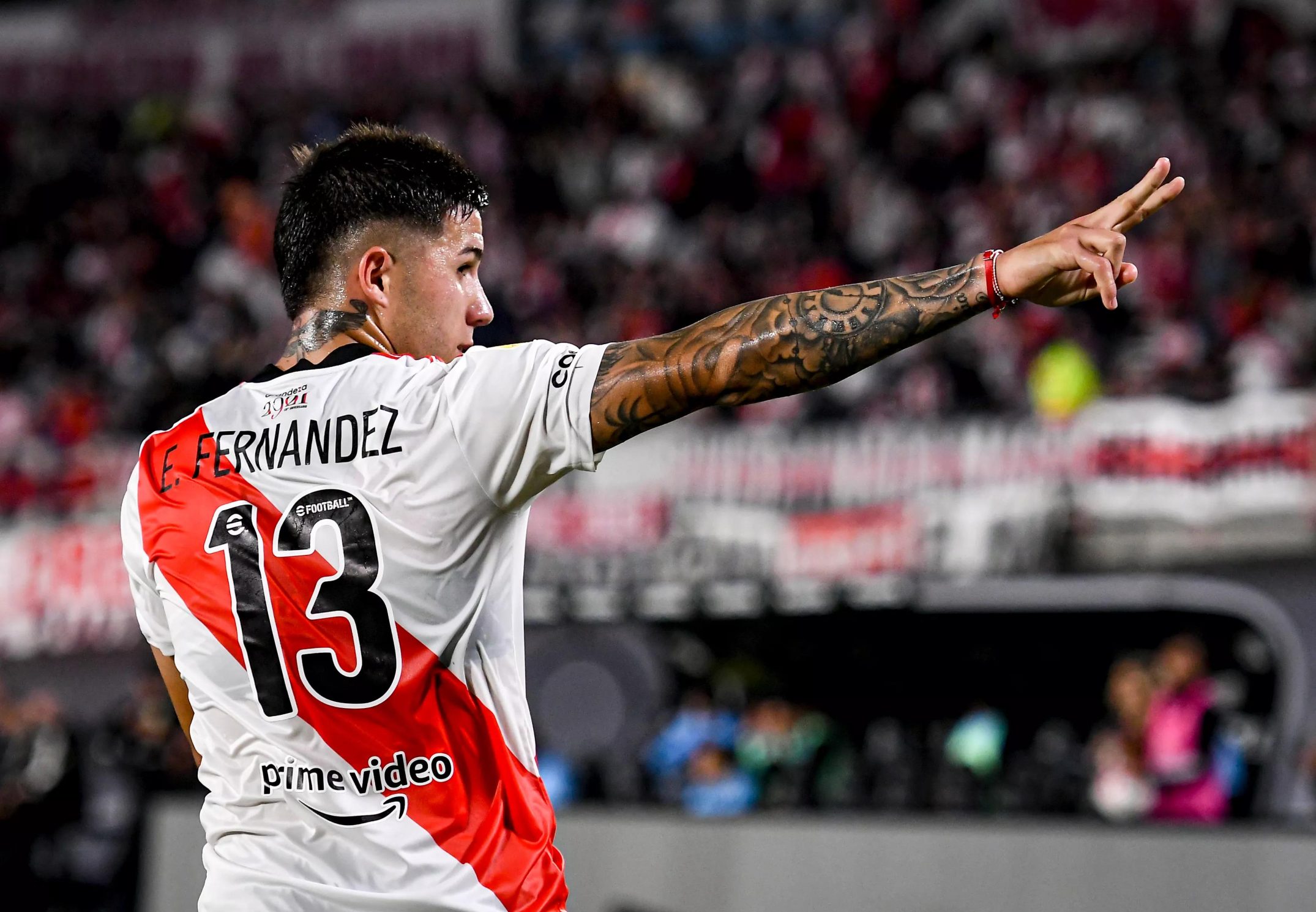 Enzo Fernández: O Futuro Brilhante do Futebol Brasileiro