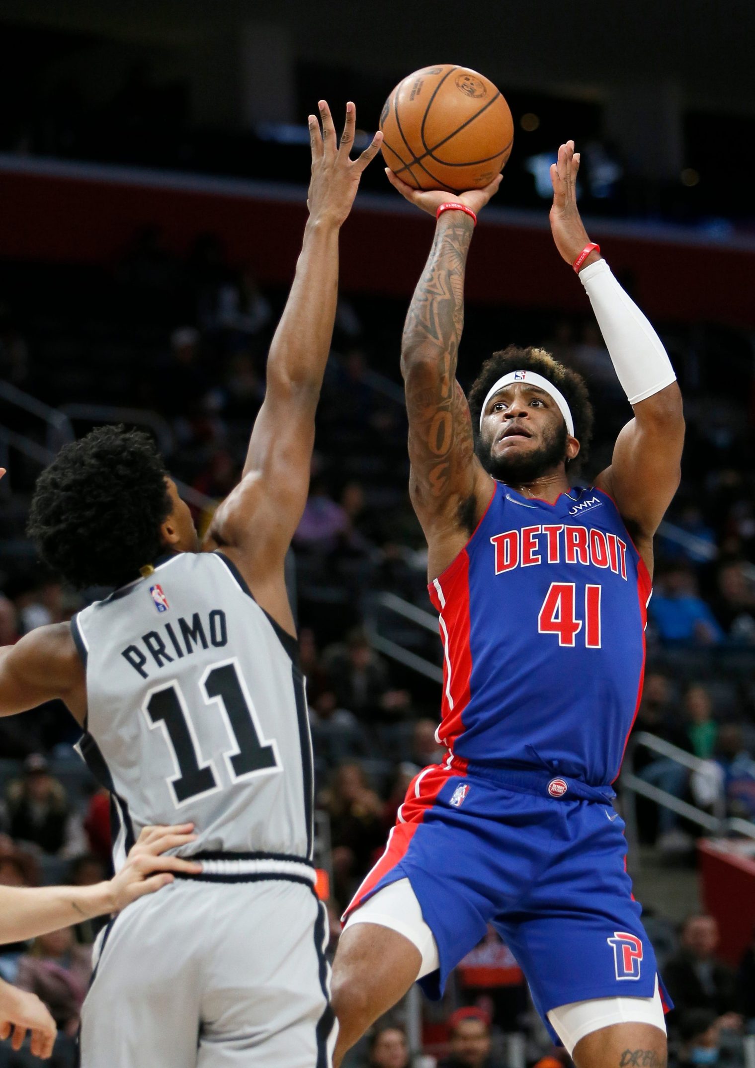 Pistons x Spurs: Um Confronto Decisivo na Temporada da NBA