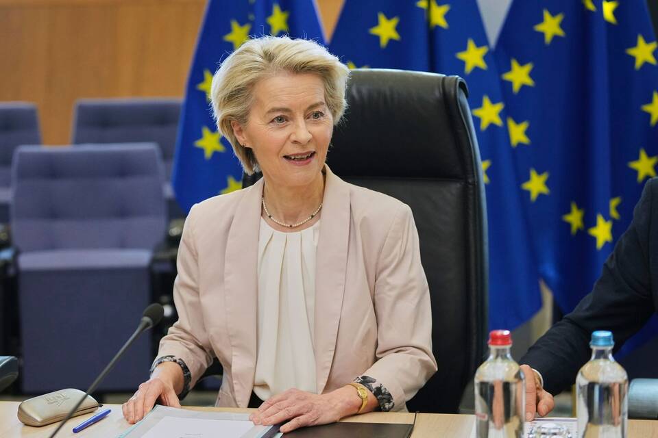 Ursula von der Leyen: A Presidente da Comissão Europeia em Foco