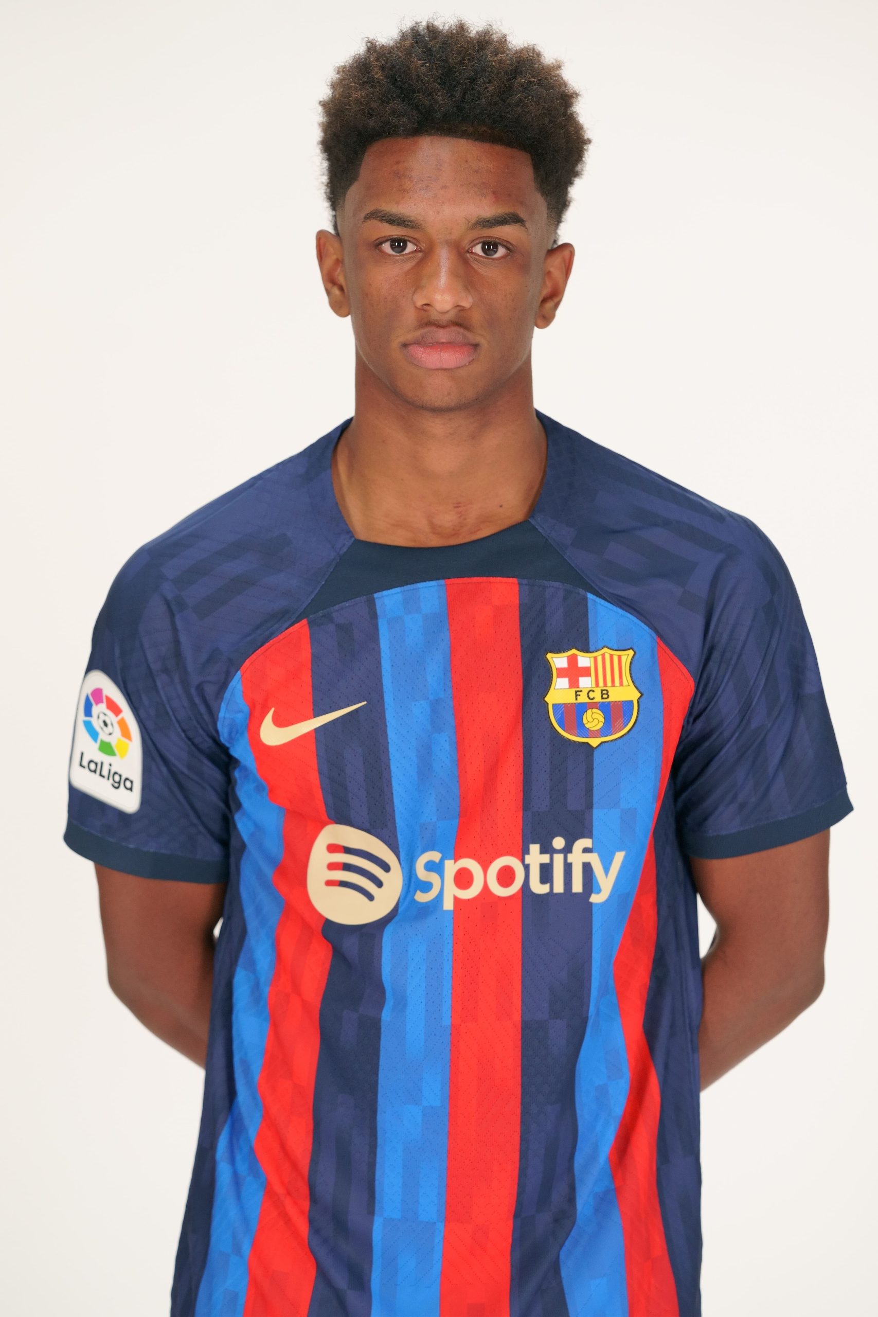 Balde Barcelona: Futuro Brilhante do Futebol