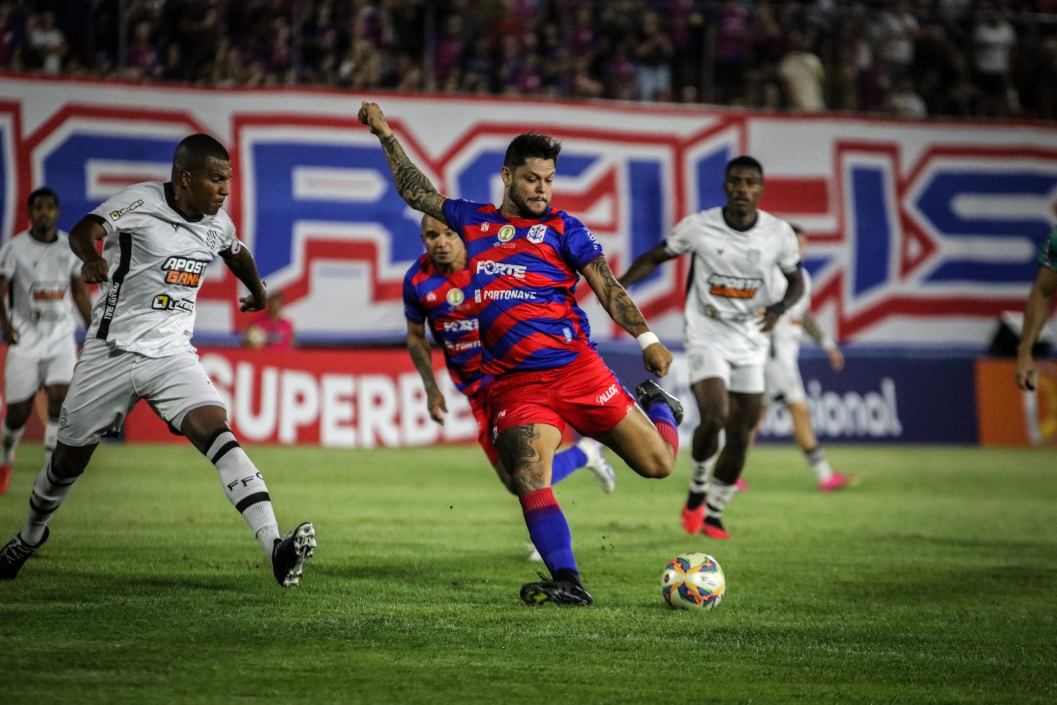 Marcílio Dias x Figueirense: A Rivalidade no Futebol Catarinense