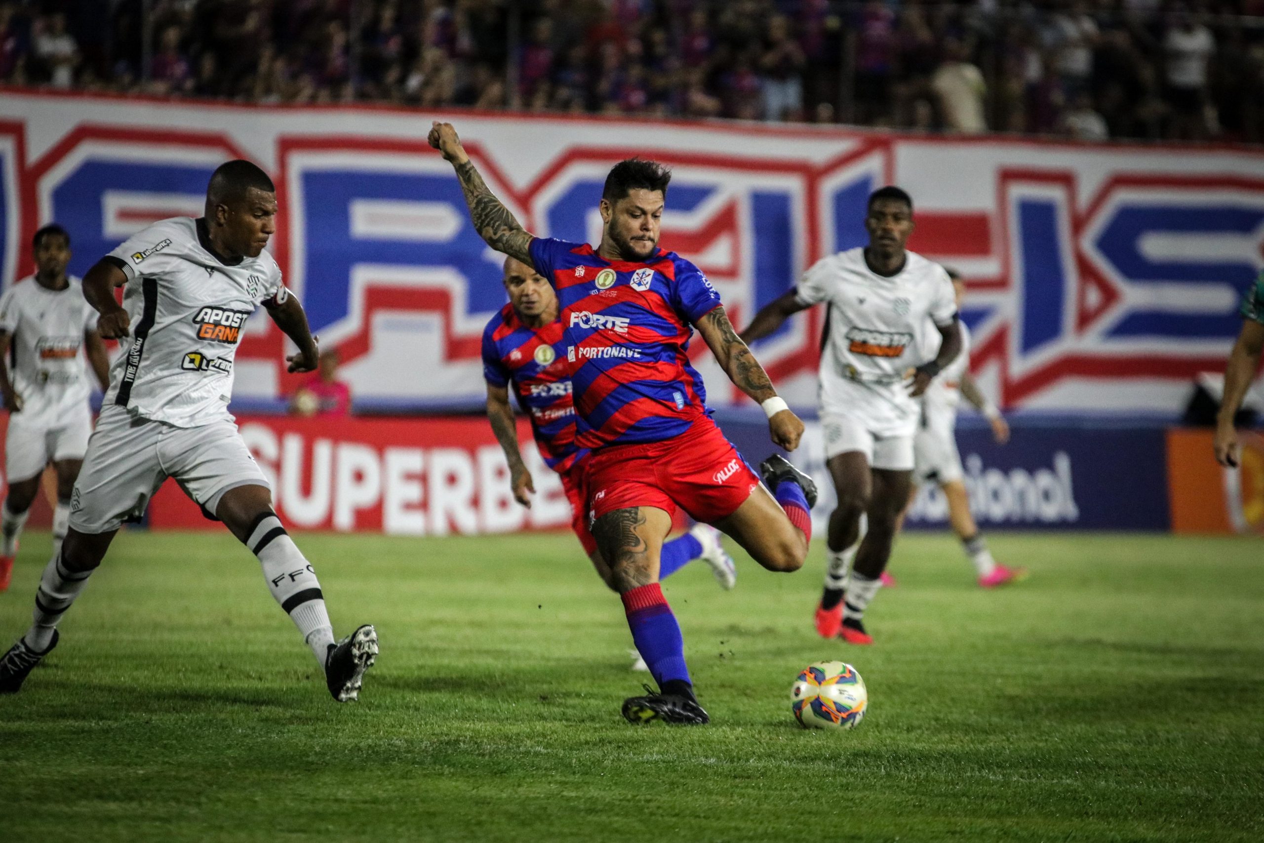 Marcílio Dias x Figueirense: A Rivalidade no Futebol Catarinense