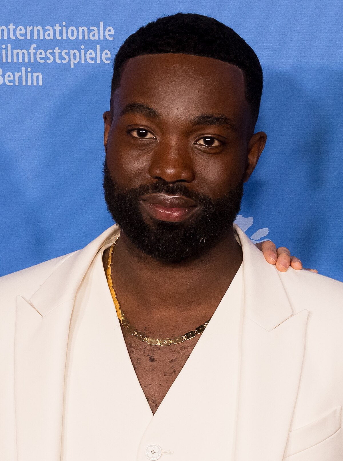 Paapa Essiedu: O Talento Emergente do Cinema e Teatro