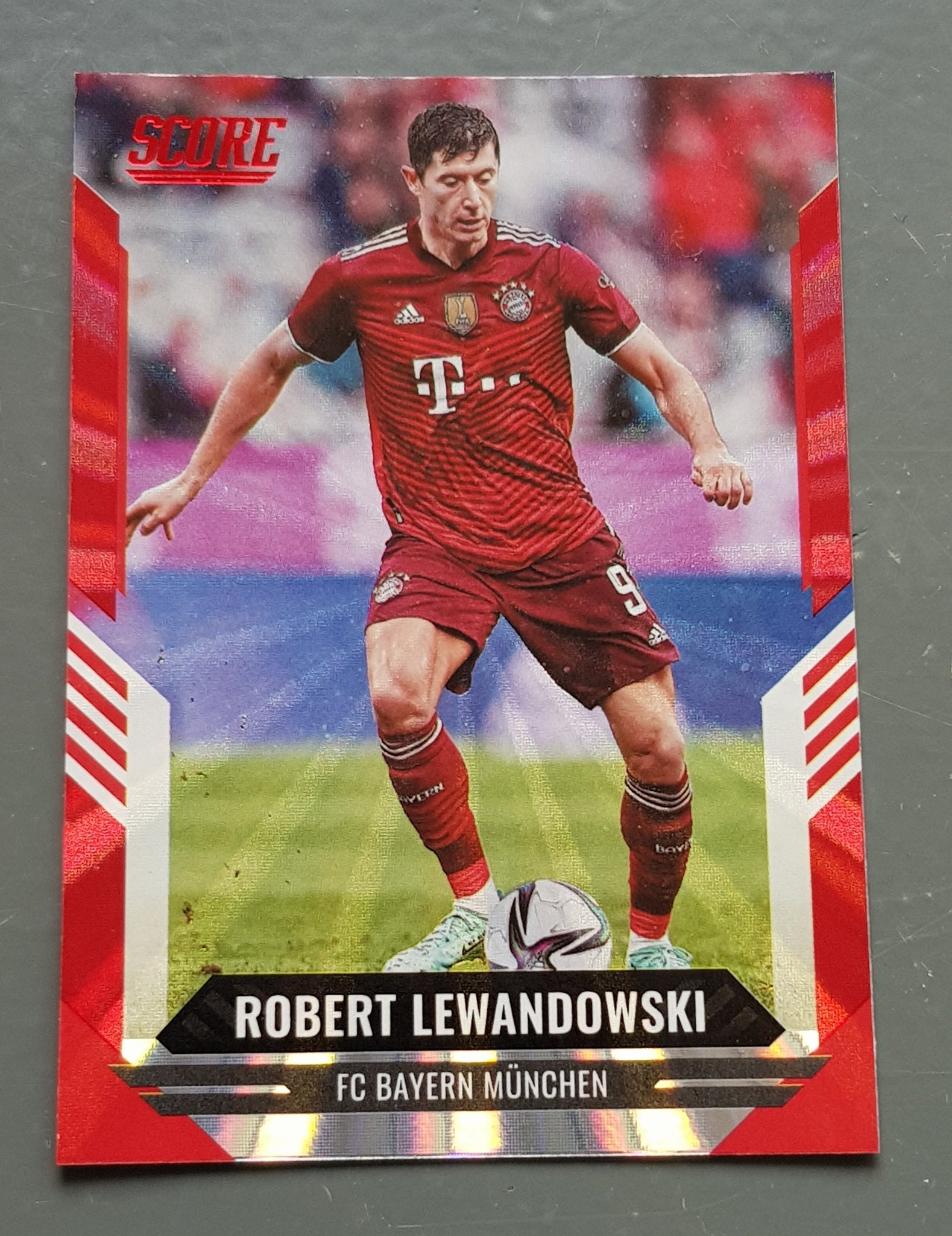 Robert Lewandowski: O Fenômeno do Futebol Atual