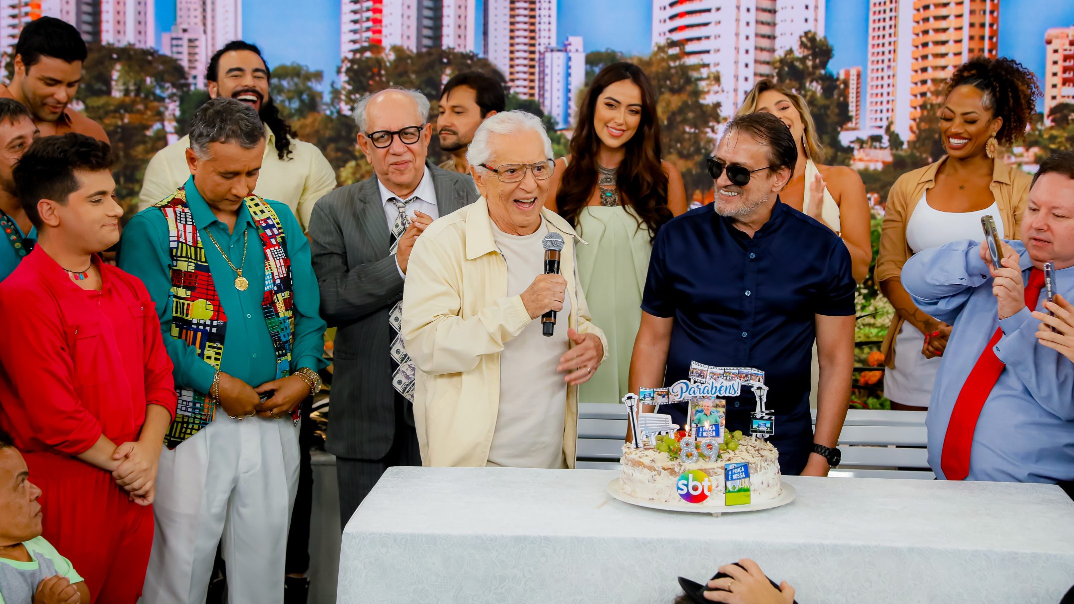 A Praça é Nossa: O Legado de Humor da Televisão Brasileira