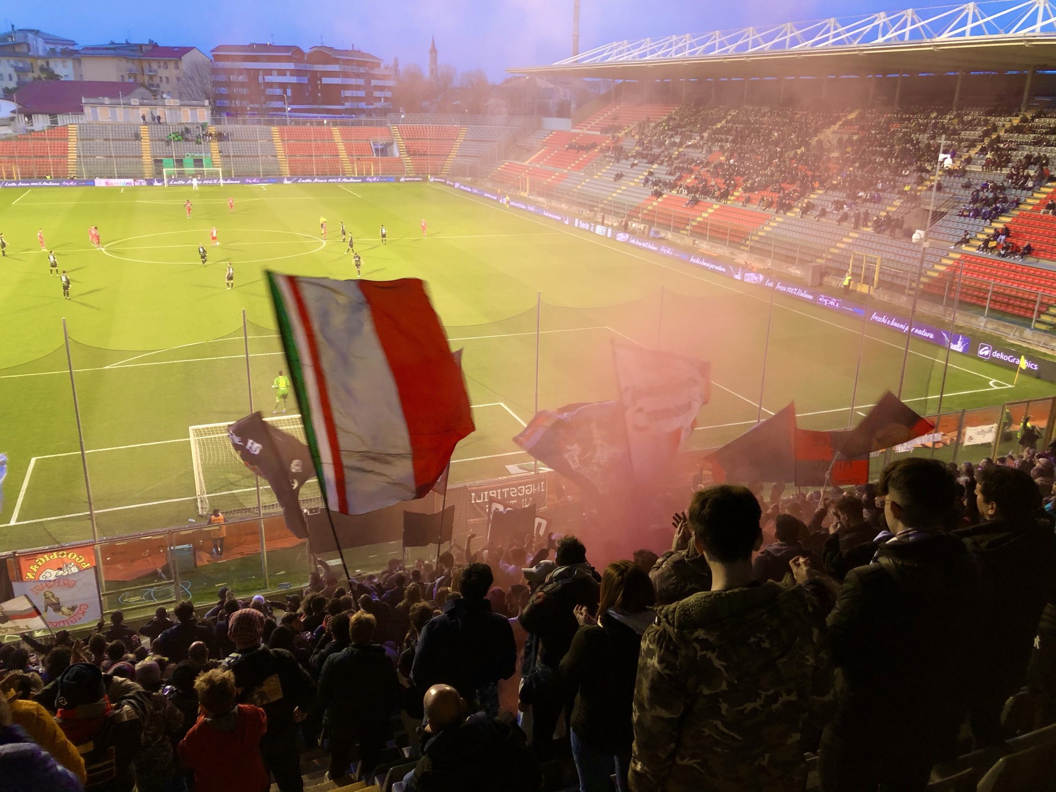 Cremonese: Tradicional Clube de Futebol da Itália