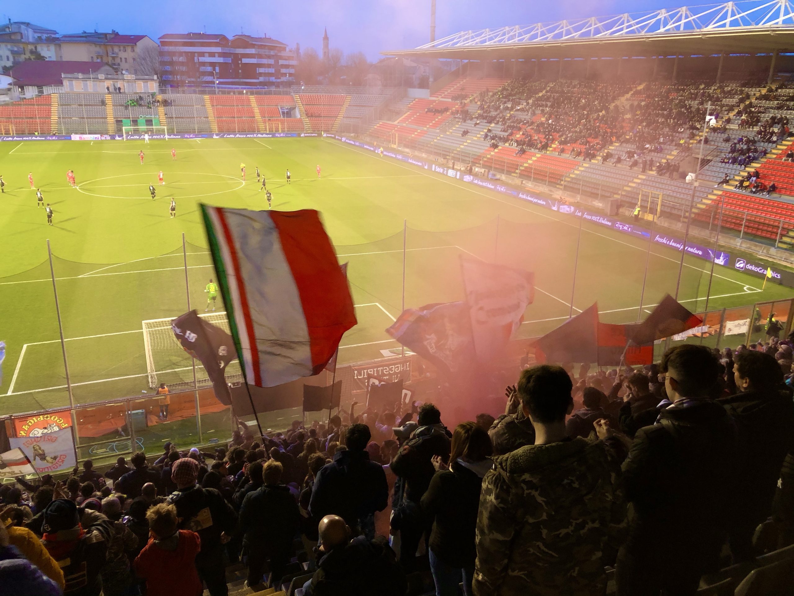 Cremonese: Tradicional Clube de Futebol da Itália