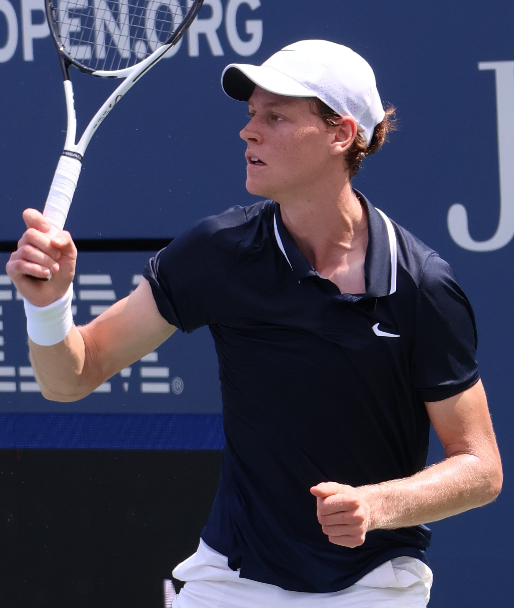 Jannik Sinner: Ascensão de um Talento no Tênis Mundial