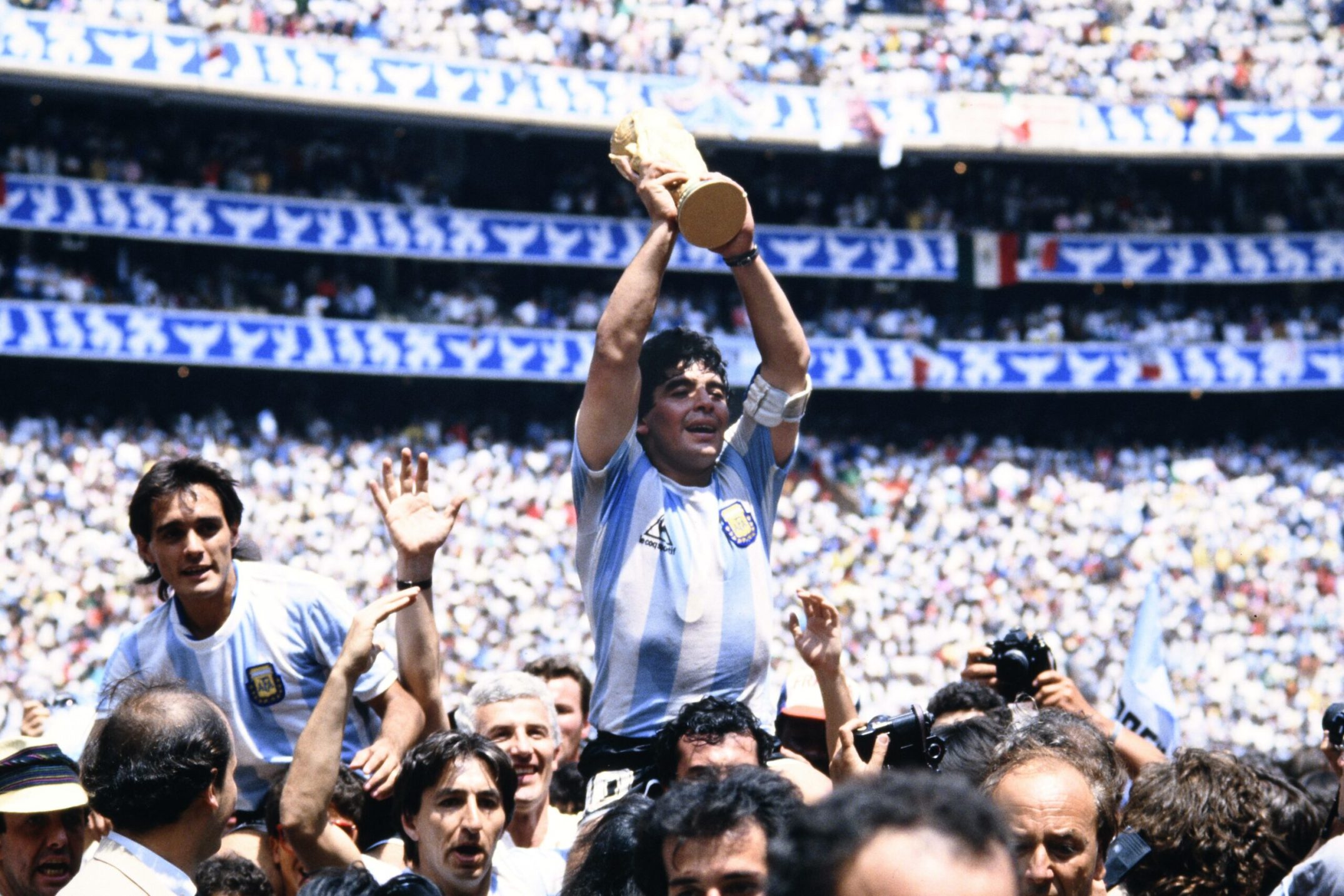 A Vida e o Legado de Maradona no Futebol