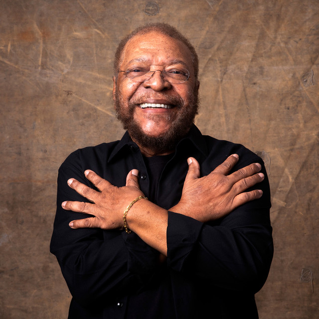 Martinho da Vila: Uma Lenda da Música Popular Brasileira