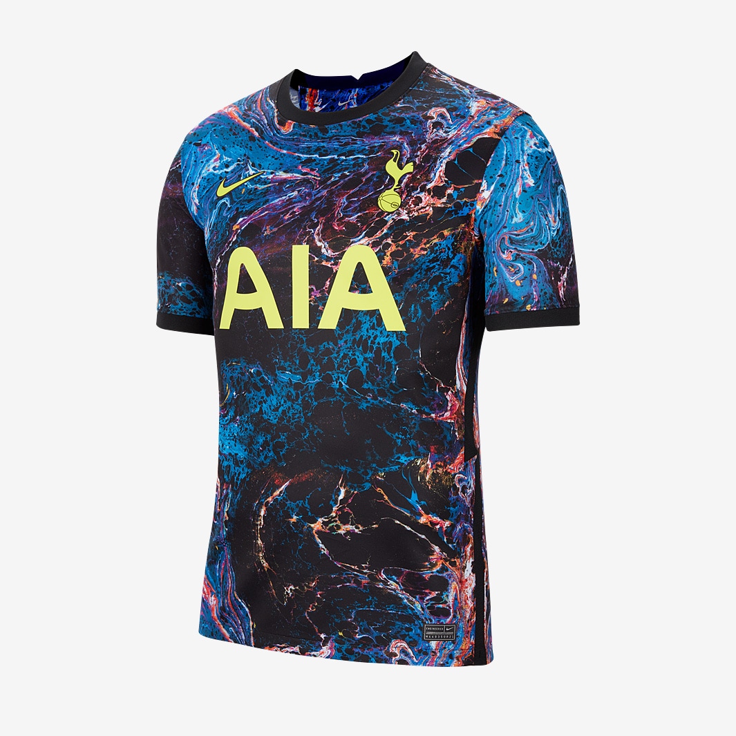 Atualizações Recentes sobre o Tottenham: Estreia e Desempenho