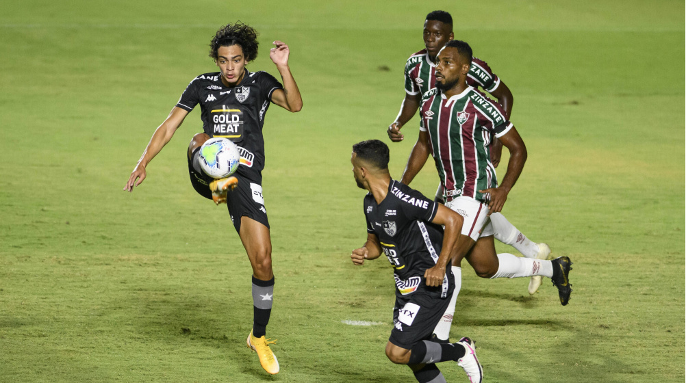 A Carreira de Matheus Nascimento: Muito Além da Música