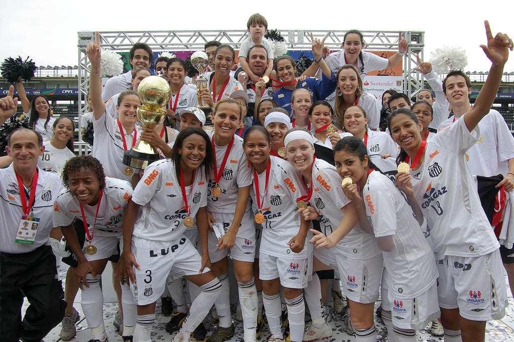 Santos Feminino: A Revolução no Futebol de Mulheres