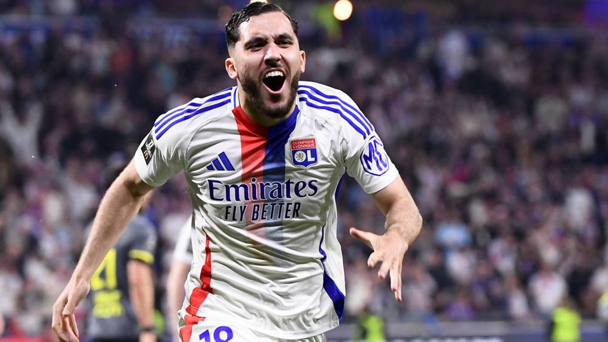 Explore o Talento de Cherki no Futebol Francês