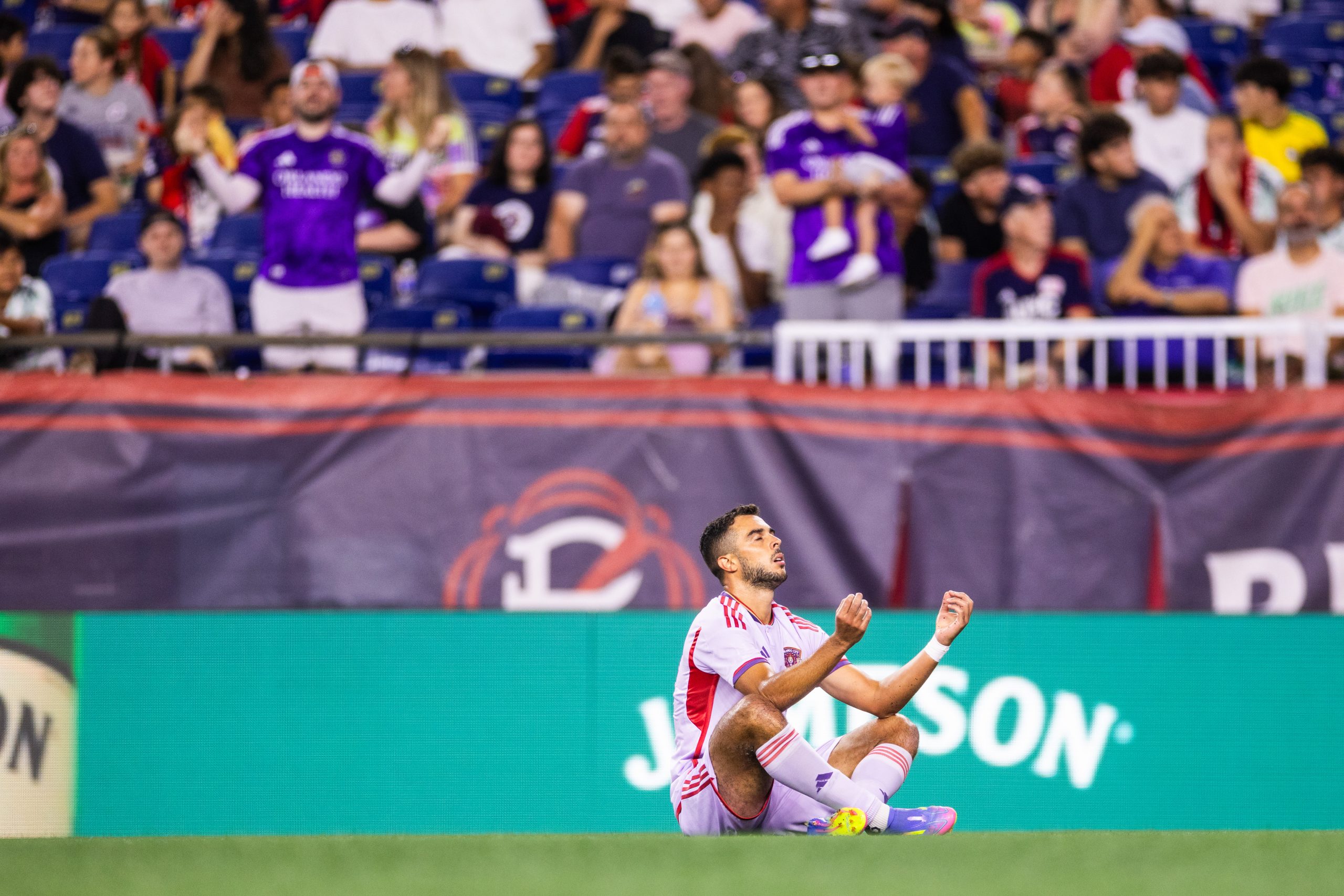 Nova Inglaterra e Orlando City: Um Duelo da MLS em Foco