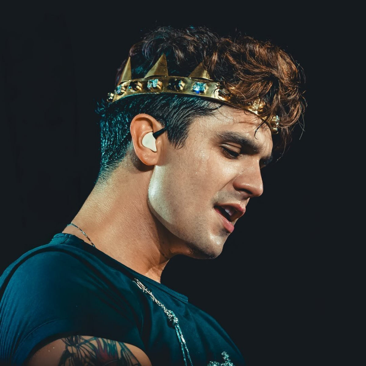 Luan Santana: A Estrela da Música Sertaneja Brasileira