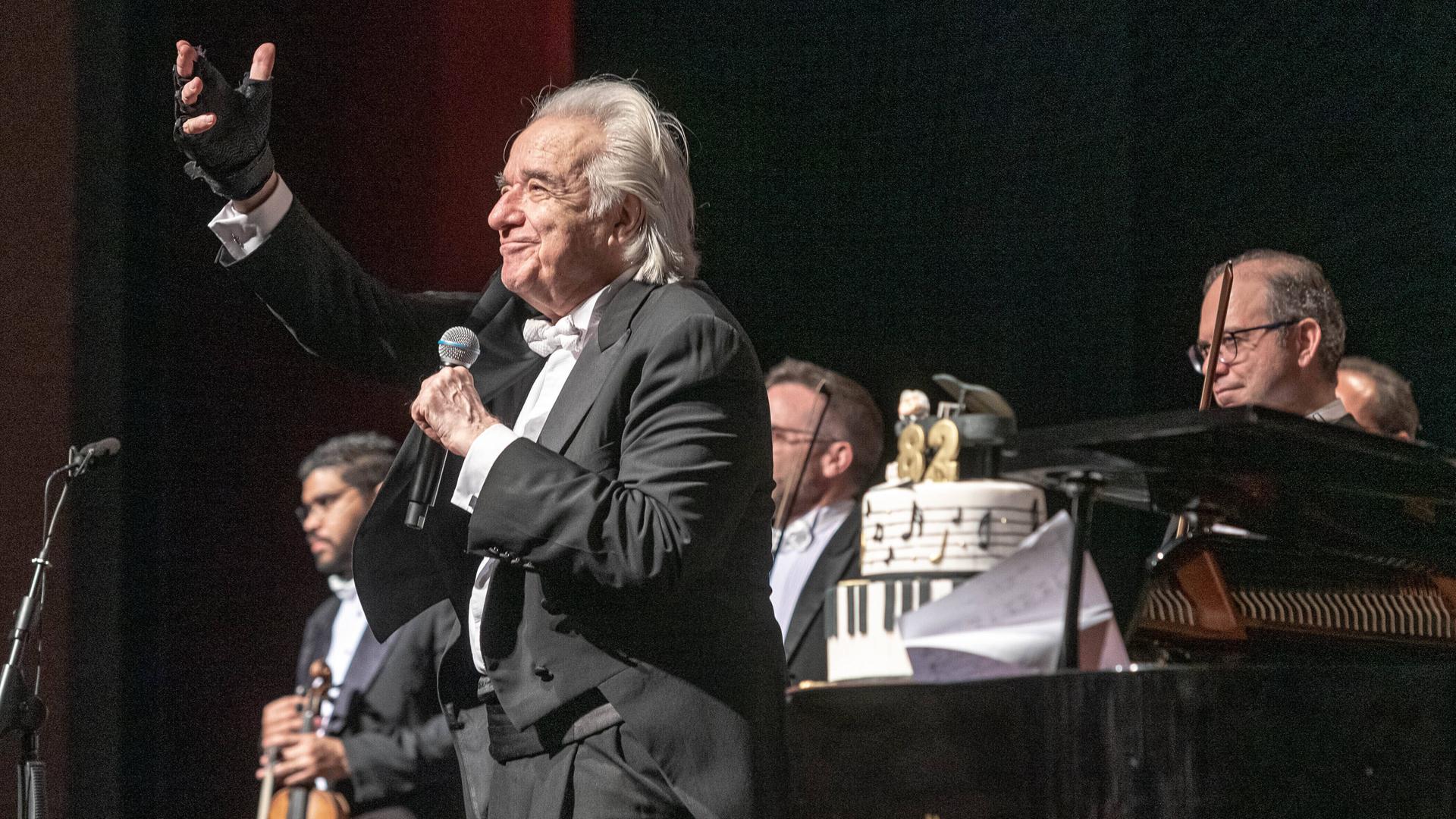 João Carlos Martins: A Trajetória de um Grande Pianista Brasileiro