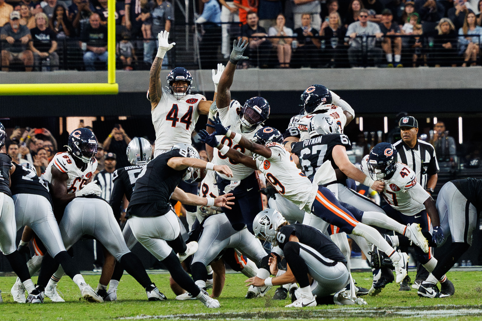 Raiders x Bears: Um Conflito Empolgante na Temporada da NFL