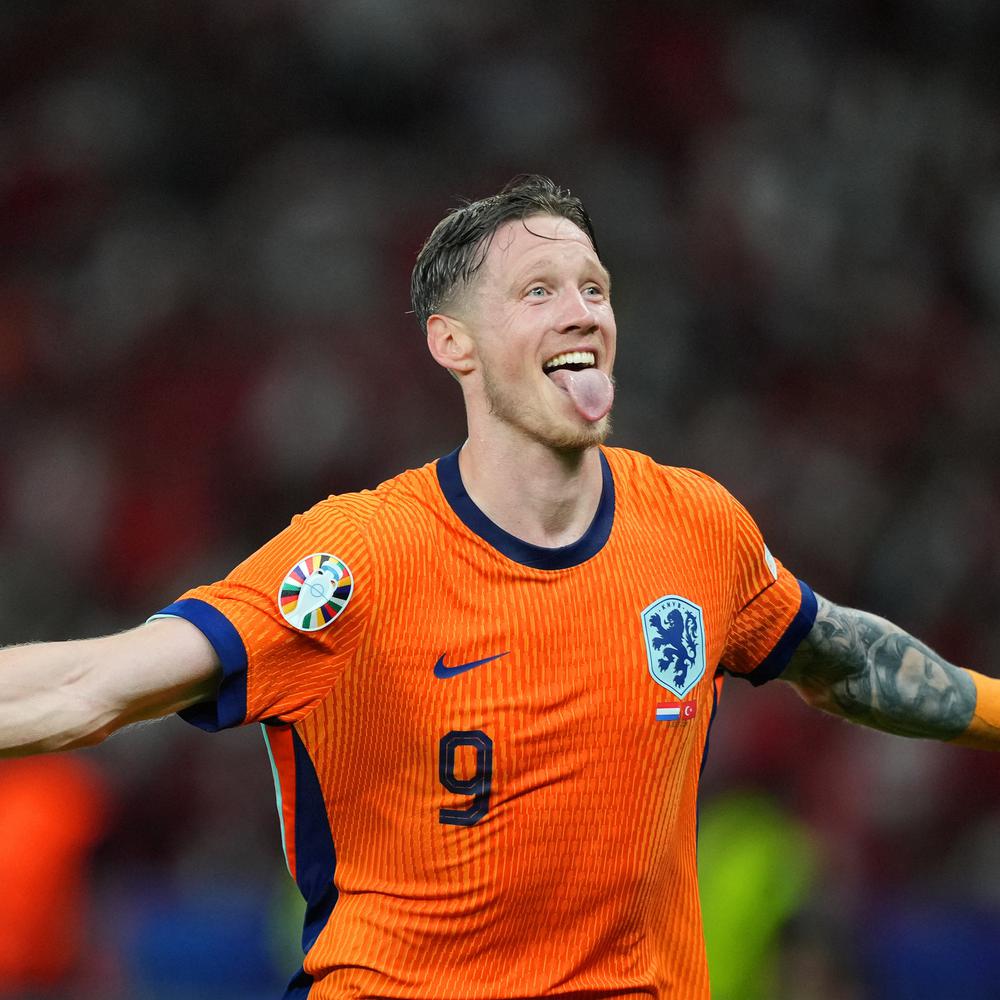 Wout Weghorst: A Trajetória e Impacto do Atacante Holandês