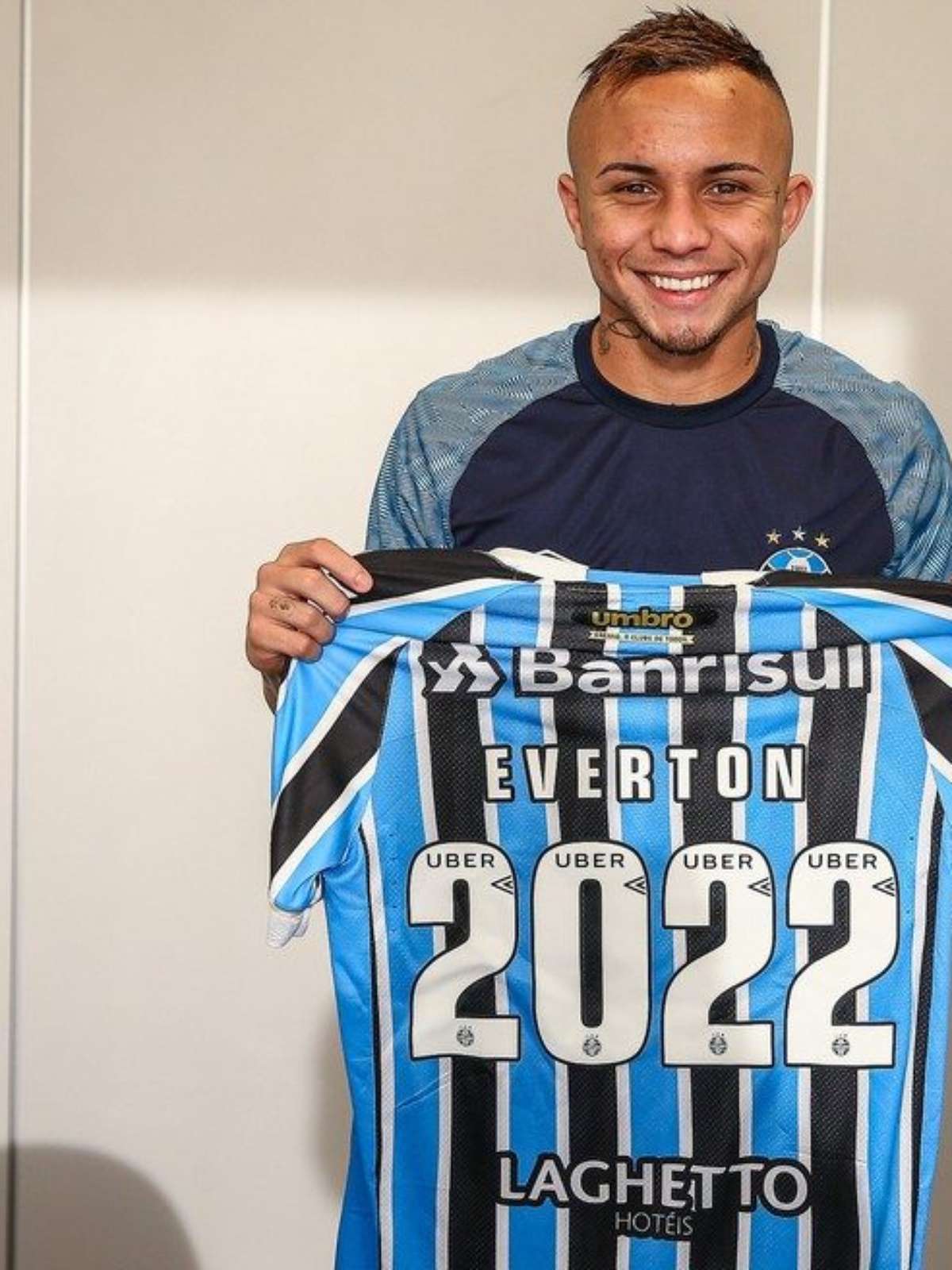 Everton Cebolinha: Acarretando Sucesso no Futebol Brasileiro