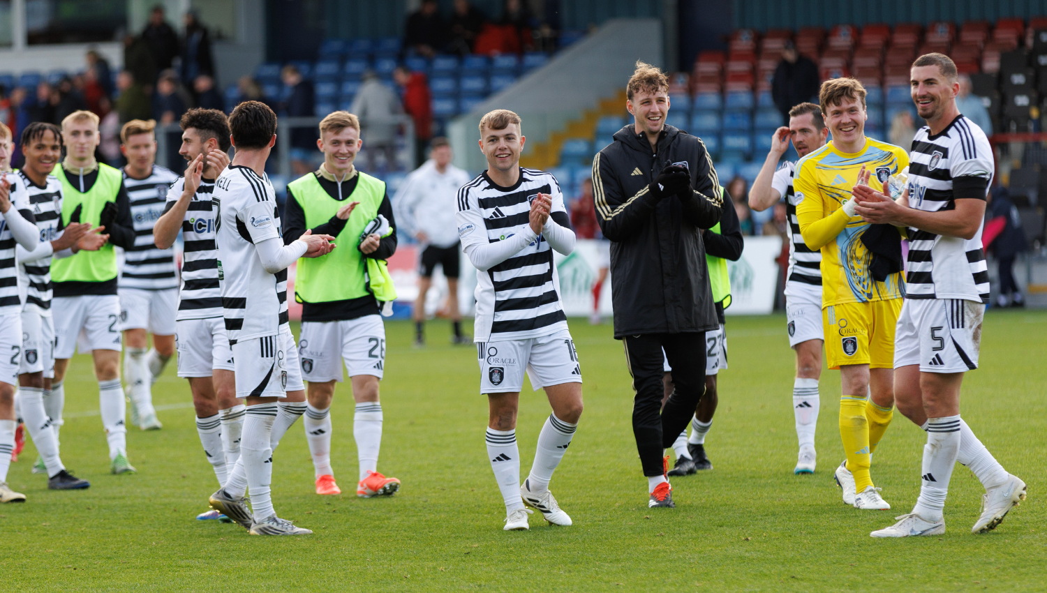 Queen’s Park enfrenta Ross County em 21 de novembro de 2025