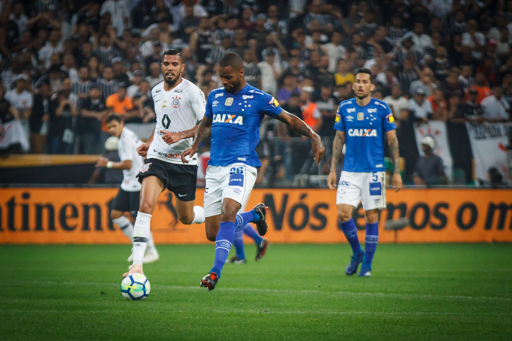 Cruzeiro x Corinthians: Duelo Decisivo pela Semifinal da Copa do Brasil 2025