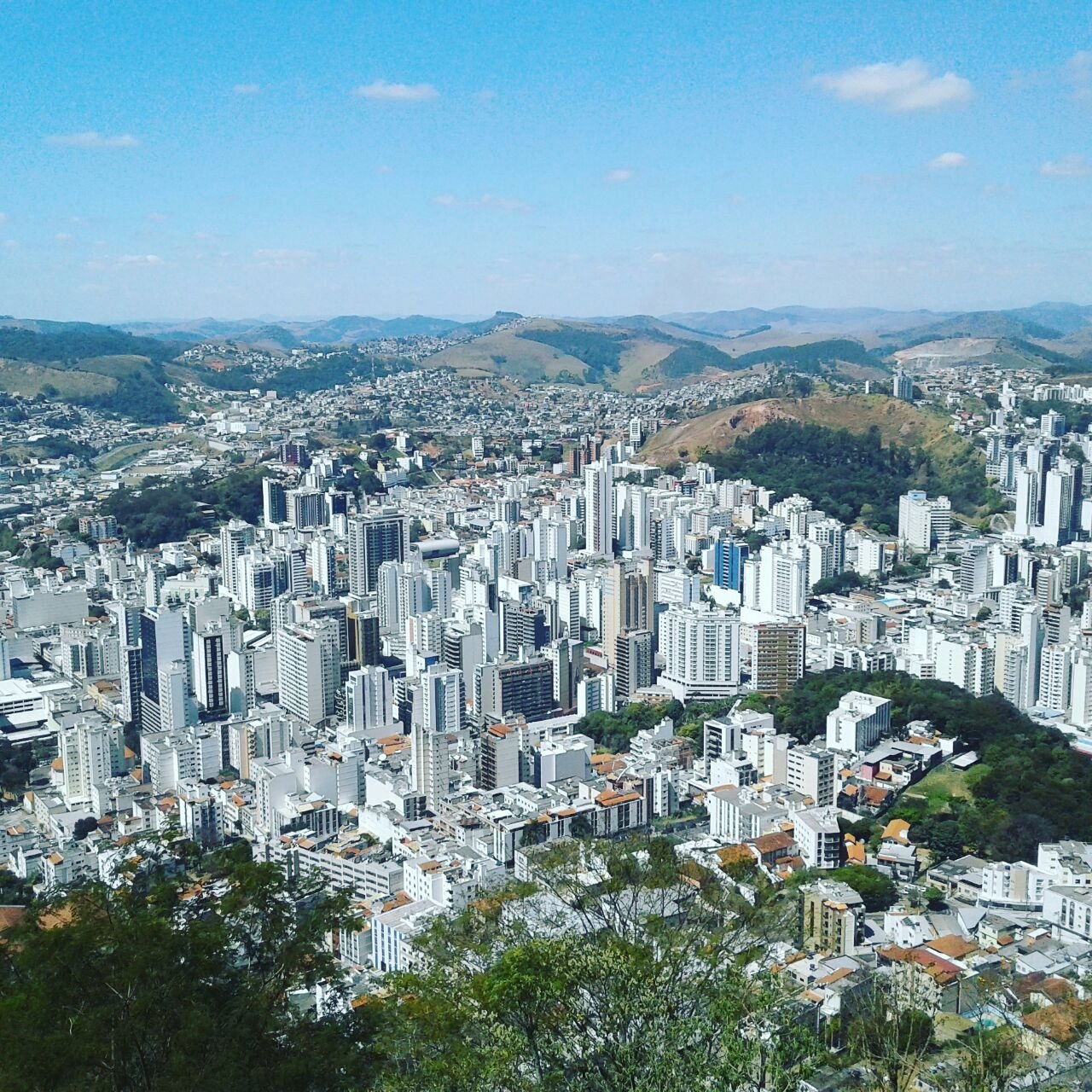 Juiz de Fora: Cidade Mineira Aposta em Inovação e Desenvolvimento para 2025