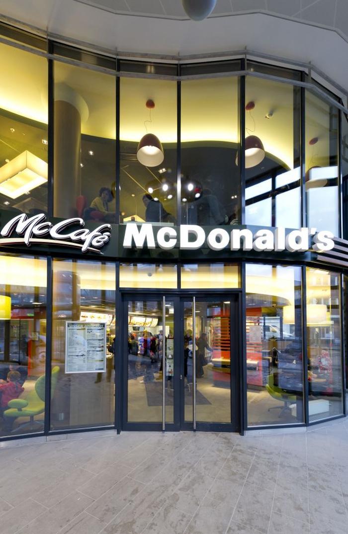 McDonald’s em 2025: Como a Gigante do Fast-Food Está Se Reinventando