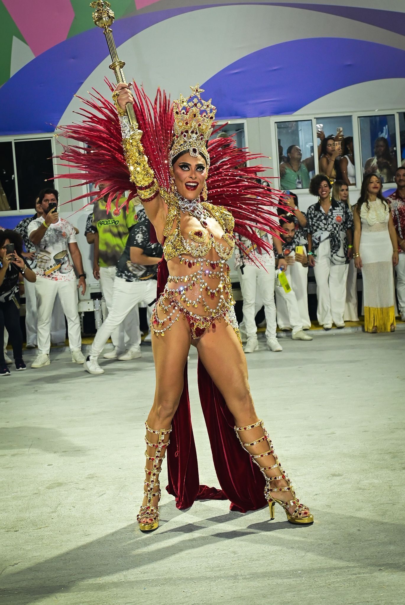 Rainha de Bateria da Viradouro: papel, preparação e importância no Carnaval