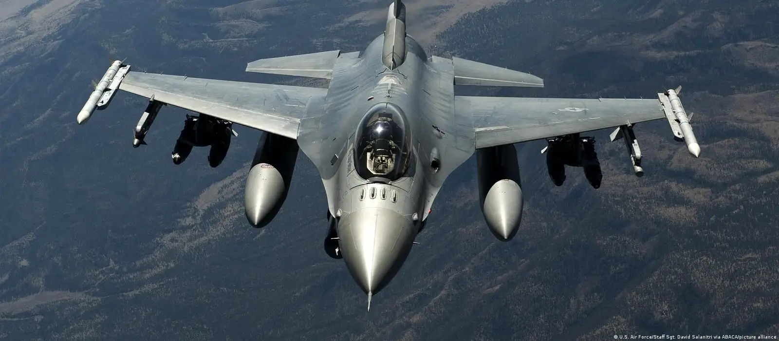 A importância do avião: tendências, desafios e impacto