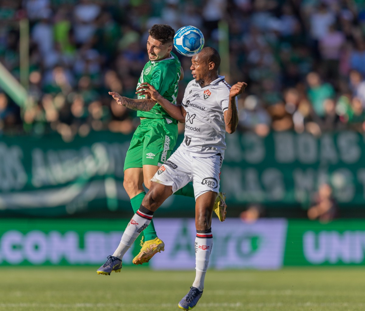 Chapecoense x EC Vitória: análise do confronto e seus impactos