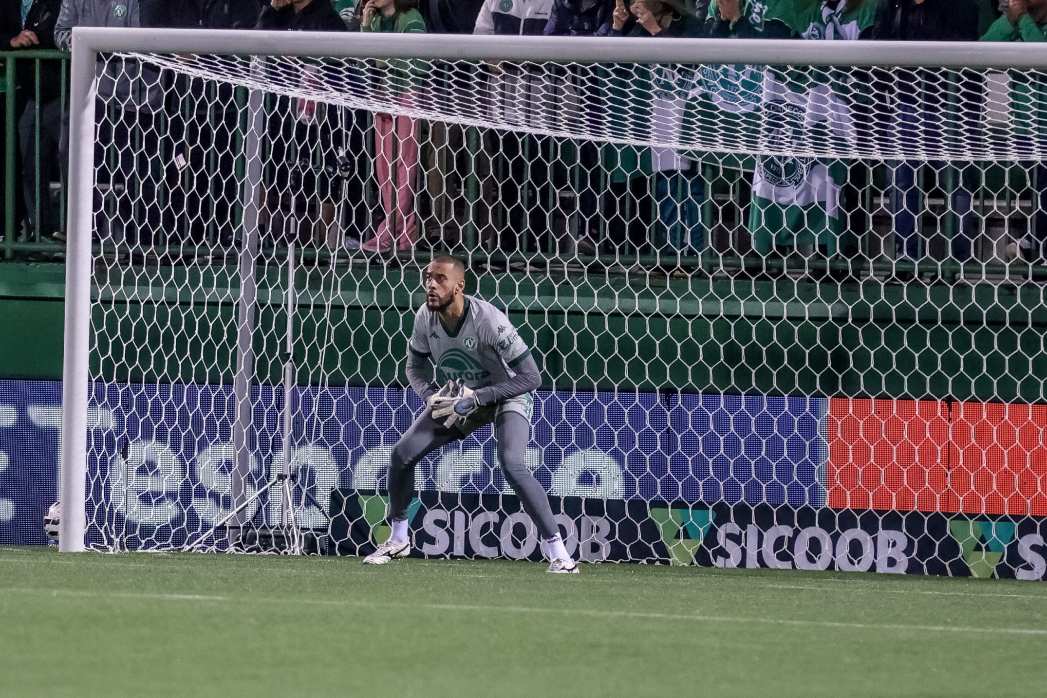 Sobre leo vieira goleiro: papel, contexto e como acompanhar