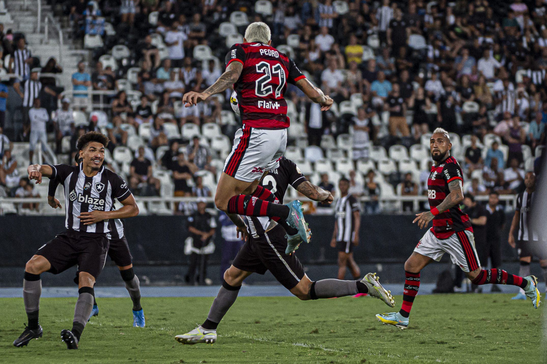 Melhores momentos de Botafogo x Flamengo: reviva lances e emoções
