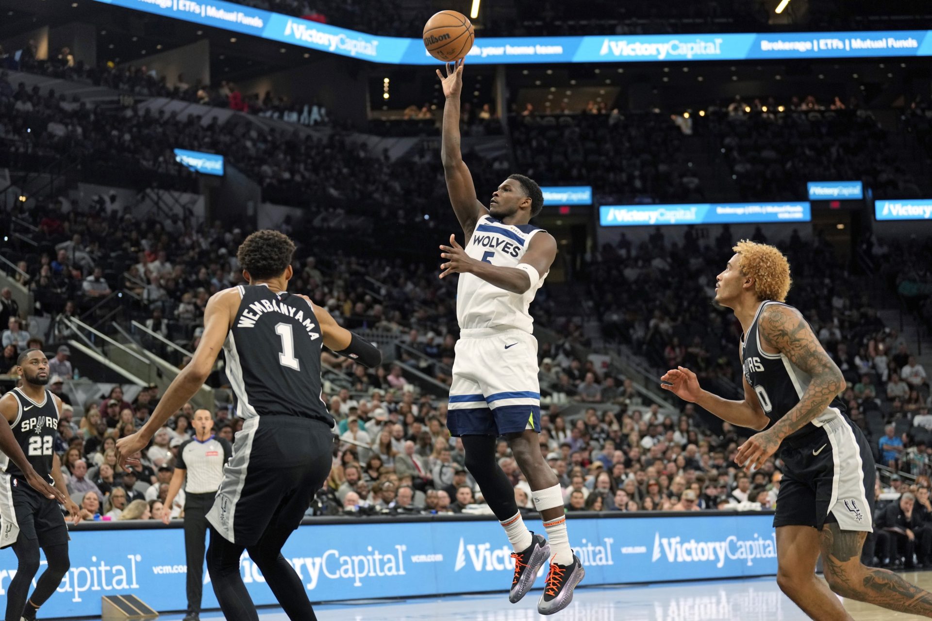 Timberwolves x Spurs define jogo 6 em Minneapolis